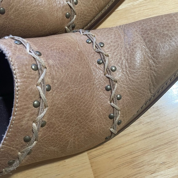 Sonora Western Beige Leather Studded Mules Slides Size 9 - Picture 3 of 9